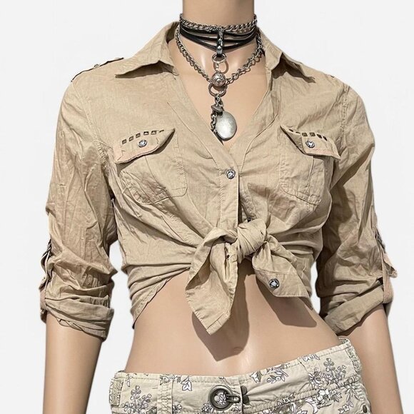 Button front top shirt with metalic studs tag size L fitted Ali & Kris - Picture 1 of 7